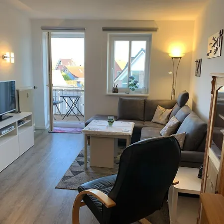 Iris, Kalifornien, Meerblick, Erste Strandreihe Schönberg in Holstein